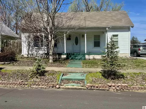 504 Pine St, Murray, KY 42071 photo 1