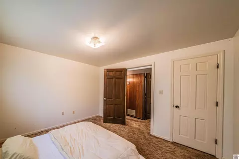 Bedroom - 218 E 20th St, Benton, KY 42025 photo 7 of 8