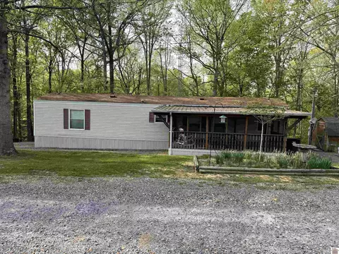 522 Wesley Dr, Murray, KY 42071 photo 1