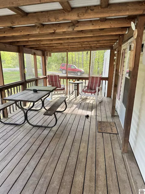522 Wesley Dr, Murray, KY 42071 photo 2