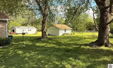608 E 12th St, Benton, KY 42025 photo 28