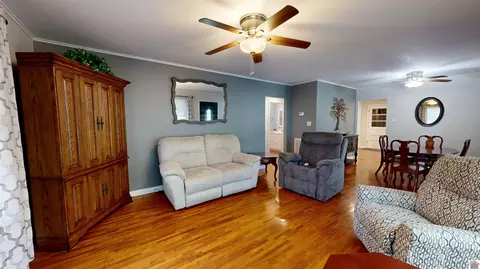 608 E 12th St, Benton, KY 42025 photo 5