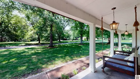 2016 Brookhaven Dr, Murray, KY 42071 photo 2