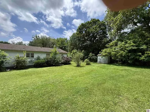715 E 13th, Benton, KY 42025 photo 5