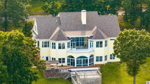 129 Wayne Cir, New Concord, KY 42076