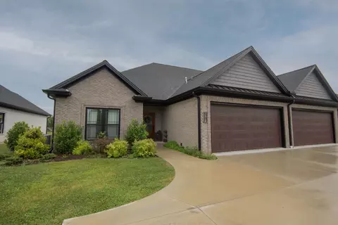 3910 Pines Rd, Paducah, KY 42001