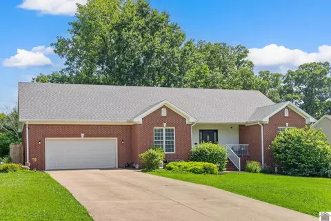 412 Cook Ct, Hopkinsville, KY 42240