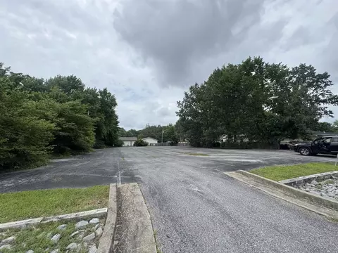 3117 Clay, Paducah, KY 42001