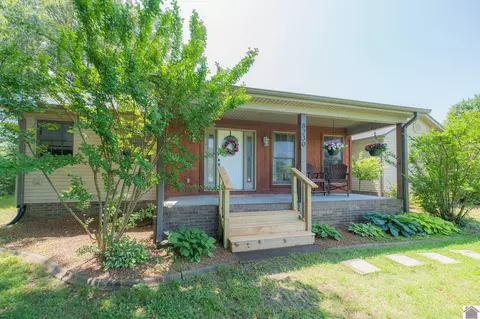 8230 Old Cairo Rd, West Paducah, KY 42086