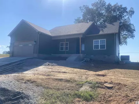 128 Emilys Way, Cadiz, KY 42211