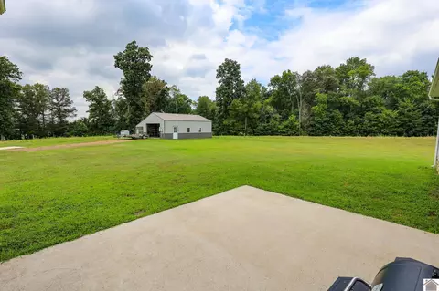 Exterior - 2497 Lowes Rd, Cunningham, KY 42035 photo 8 of 8