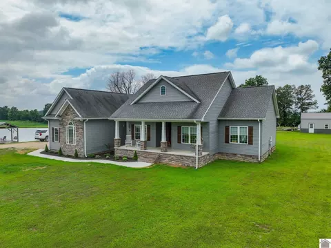 Exterior - 2497 Lowes Rd, Cunningham, KY 42035 photo 4 of 8