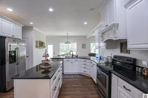 Kitchen - 2497 Lowes Rd, Cunningham, KY 42035 photo 1 of 7