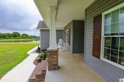 Exterior - 2497 Lowes Rd, Cunningham, KY 42035 photo 6 of 8