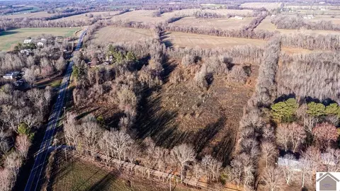 7615 Blandville Rd, Paducah, KY 42001
