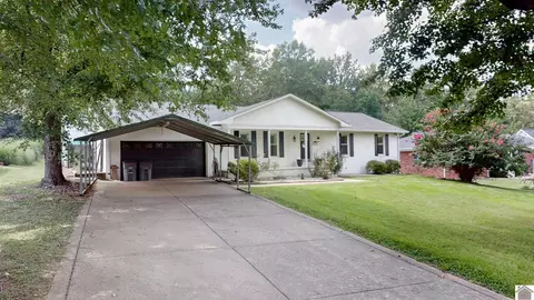 4825 Jeffrey Ln, Paducah, KY 42001