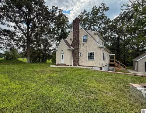 865 S Friendship, Paducah, KY 42003