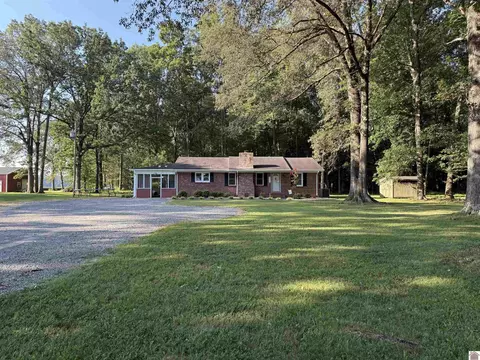 Exterior - 715 Shoemaker Rd, Murray, KY 42071 photo 13 of 14