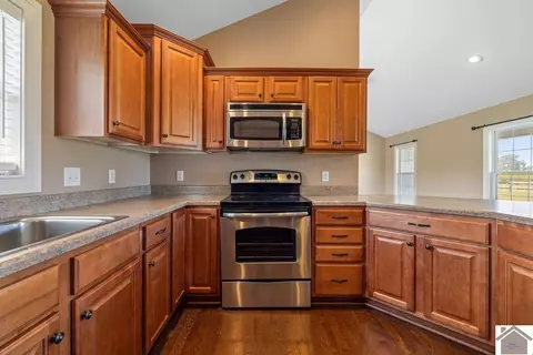 2246 Mitchell Dr, Murray, KY 42071 photo 11