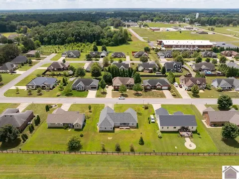 2246 Mitchell Dr, Murray, KY 42071 photo 33