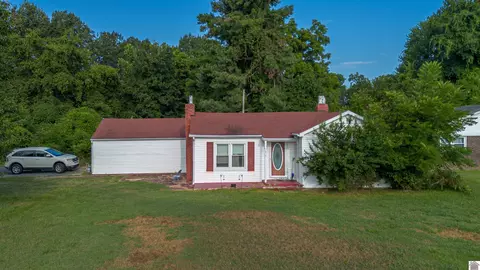 3858 Pecan Dr, Paducah, KY 42001