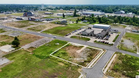 236 N 8th, Mayfield, KY 42066