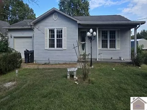 134 College, Salem, KY 42078