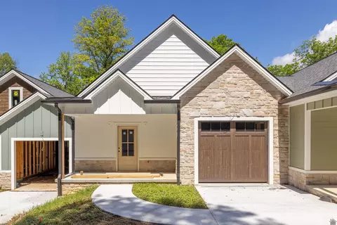 1146 Eagle Rest Dr, Grand Rivers, KY 42045