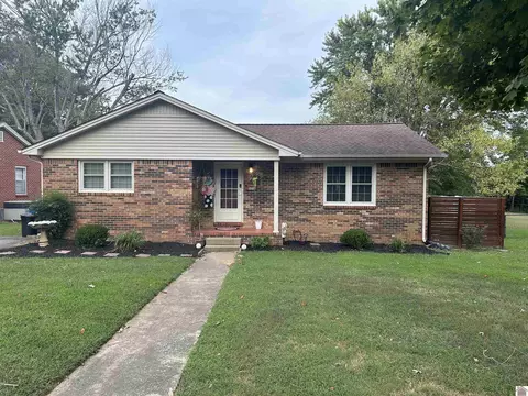 321 Irvan St, Murray, KY 42071 photo 1