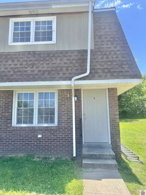 124 Barcelona Ct, Paducah, KY 42003