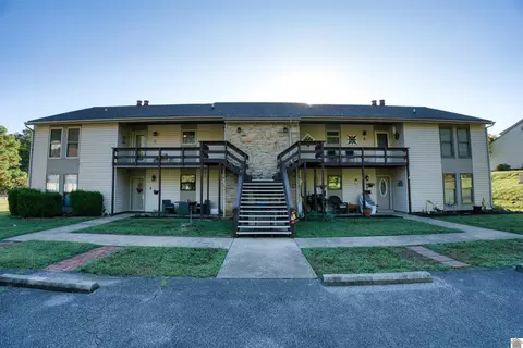 328 Champion Hills Road 2c, Kuttawa, KY 42055