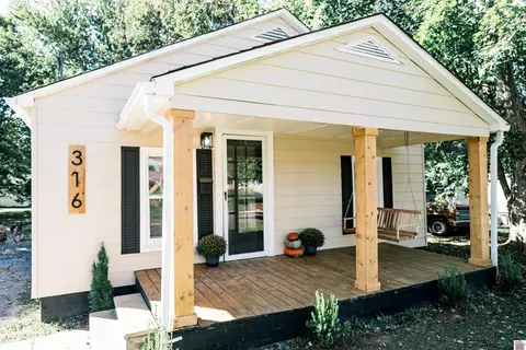 316 W Carlisle St, Marion, KY 42064