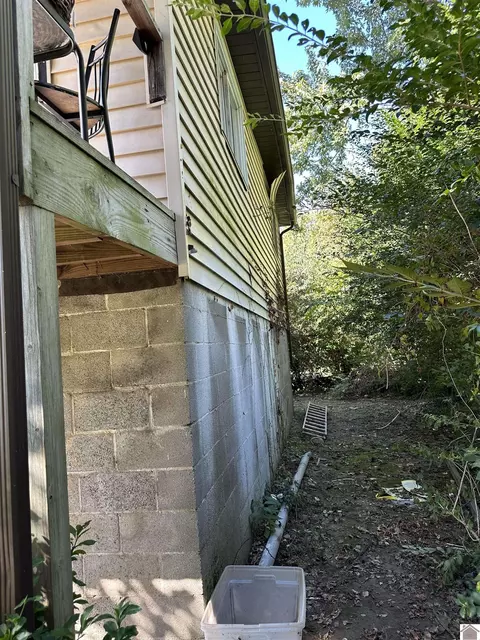 Exterior - 307 Wright St, Mayfield, KY 42066 photo 3 of 3