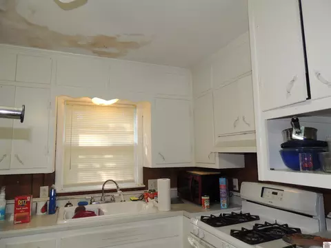 712 E Walnut St, Mayfield, KY 42066 photo 3