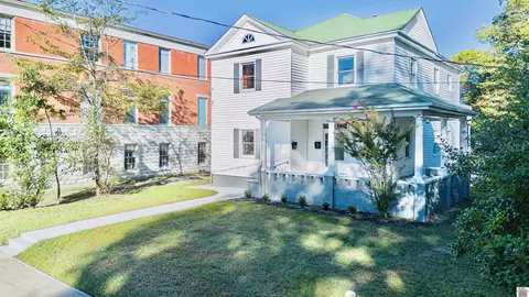 1643 Monroe St, Paducah, KY 42001