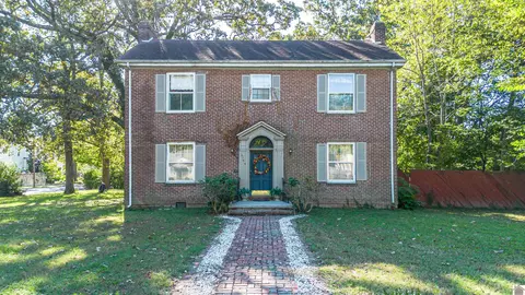 2104 Monroe St, Paducah, KY 42001