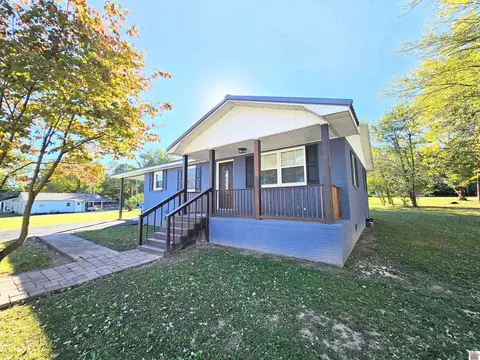 523 W Third St, La Center, KY 42056