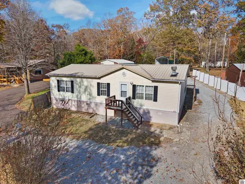 408 Shoreline Dr, New Concord, KY 42076