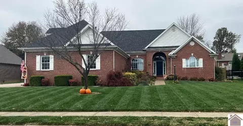 2371 Cobblestone Dr, Henderson, KY 42420