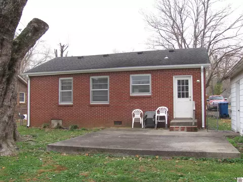 319 Irvan, Murray, KY 42071 photo 2