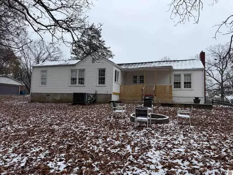 Exterior - 3975 Contest Rd, Paducah, KY 42001 photo 7 of 10