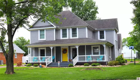304 Canterbury Dr, Mayfield, KY 42066