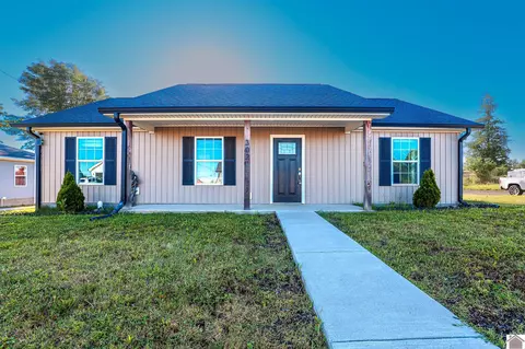 302 N 5th St, Mayfield, KY 42066