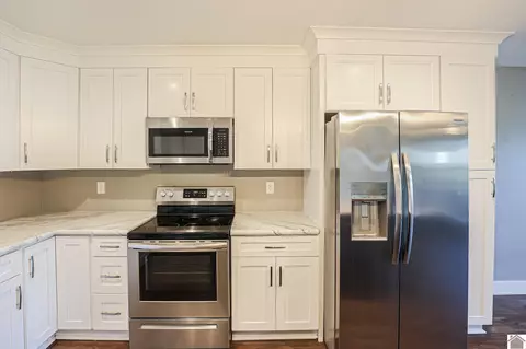 Kitchen - 302 N 5th St, Mayfield, KY 42066 photo 7 of 7