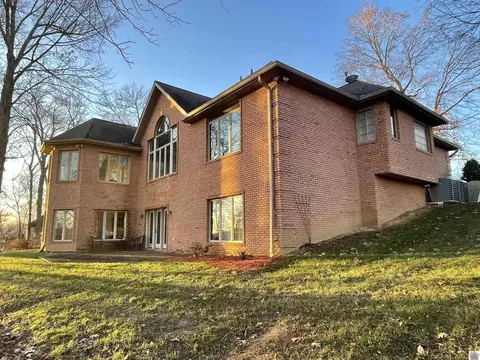 241 Sequoyah Trl, Cadiz, KY 42211