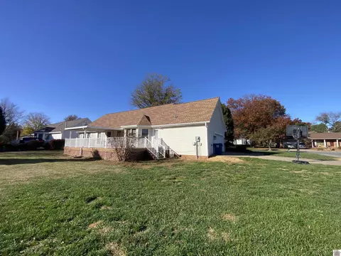 1609 Tabard Dr, Murray, KY 42071 photo 10