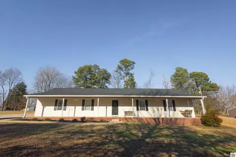 90 Ash Dr, Mayfield, KY 42066