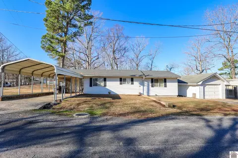 242 Whisper Dr E, Murray, KY 42071 photo 1