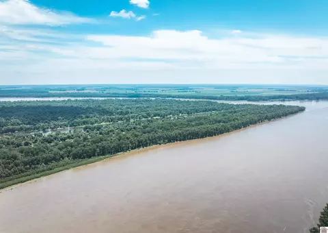 Island 8, Hickman, KY 42050