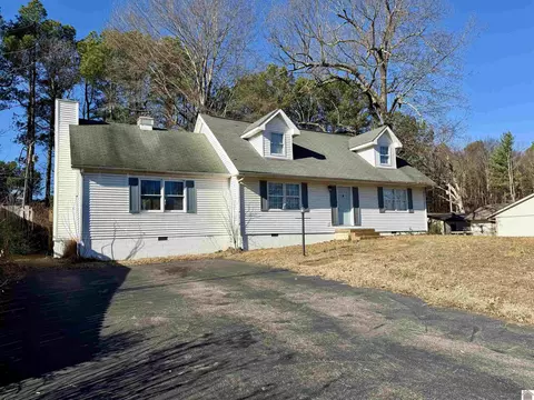 6015 Oakhaven Dr, Paducah, KY 42003